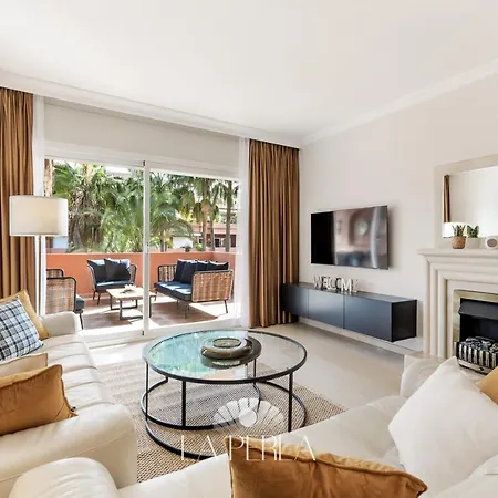 La Perla Apartment *