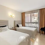 La Perla * ماربيا